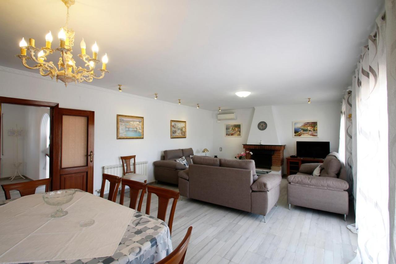 Villa Gladiols Cambrils Buitenkant foto